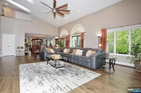 515 Elm Court Norwood NJ 07648