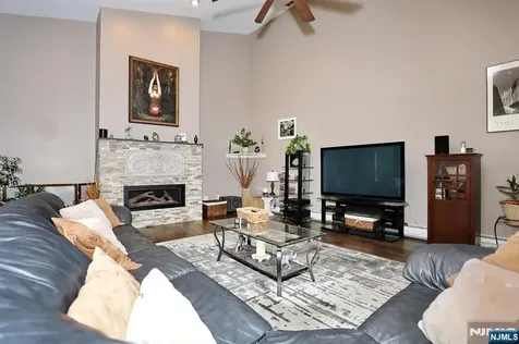 515 Elm Court Norwood NJ 07648