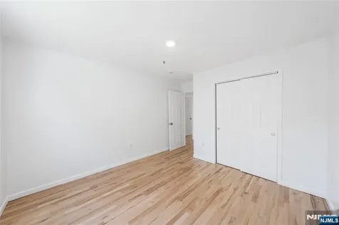 338 S 10th Street Newark NJ 07103