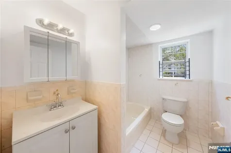 338 S 10th Street Newark NJ 07103
