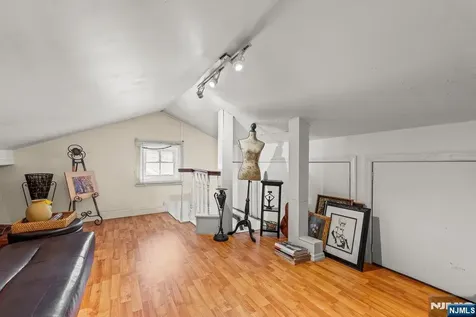 863 Pleasant Valley Way West Orange NJ 07052