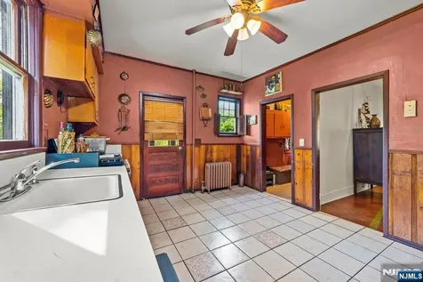 863 Pleasant Valley Way West Orange NJ 07052