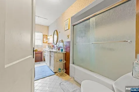 863 Pleasant Valley Way West Orange NJ 07052