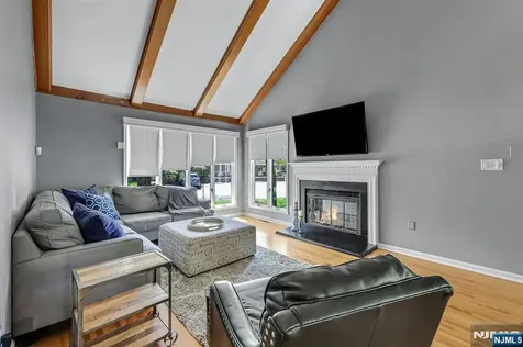 100 Easedale Road Wayne NJ 07470