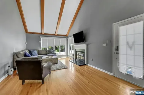 100 Easedale Road Wayne NJ 07470