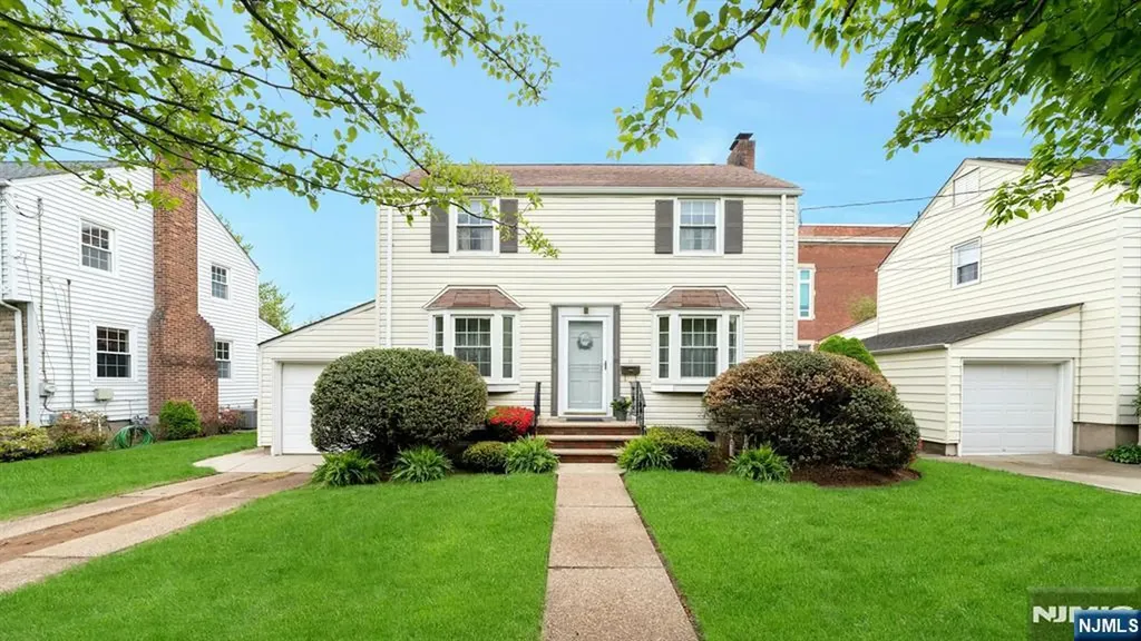 17 Brookdale Road Bloomfield NJ 07003