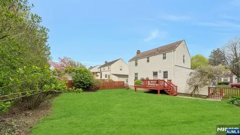 17 Brookdale Road Bloomfield NJ 07003