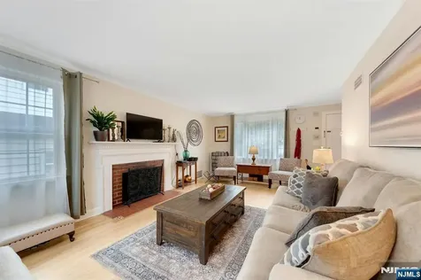 17 Brookdale Road Bloomfield NJ 07003