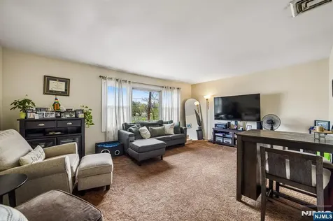 31 Division Street Bloomfield NJ 07003