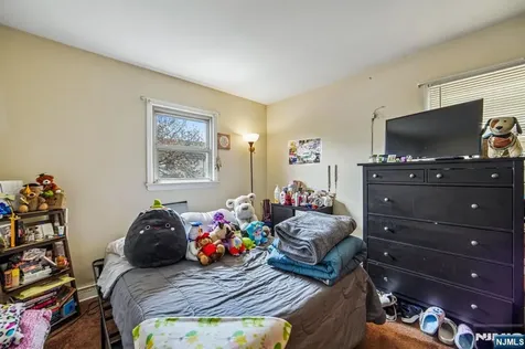 31 Division Street Bloomfield NJ 07003