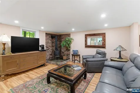 794 Westbrook Road West Milford NJ 07480