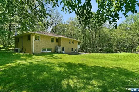 794 Westbrook Road West Milford NJ 07480