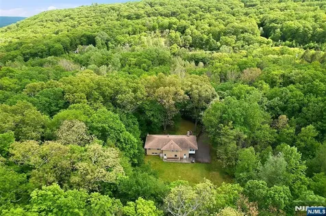 794 Westbrook Road West Milford NJ 07480