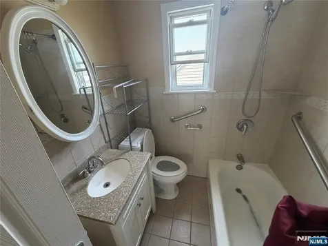 442 35th Street Paterson NJ 07504