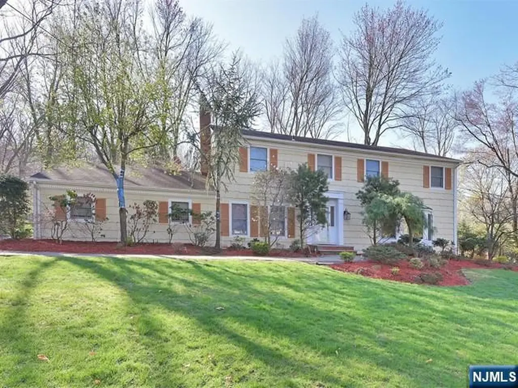 1 Frasco Lane Norwood NJ 07648