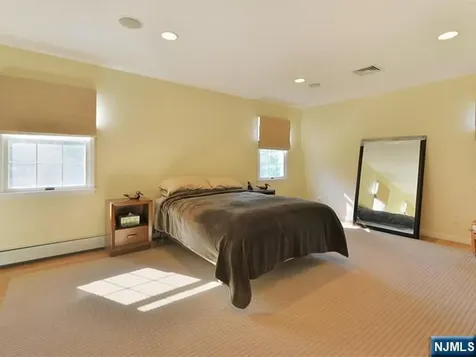 1 Frasco Lane Norwood NJ 07648