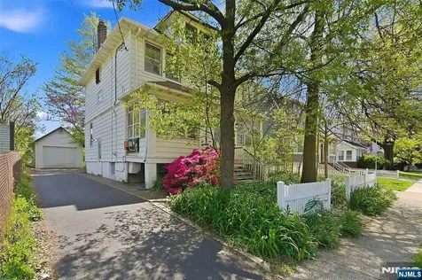 54 Rochelle Avenue Rochelle Park NJ 07662