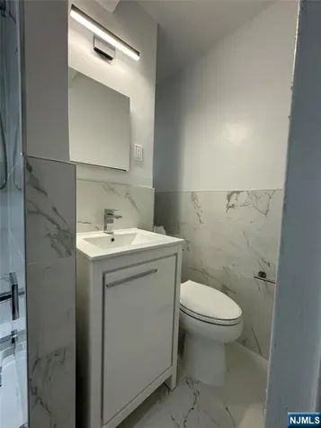 2160 Center Avenue Fort Lee NJ 07024