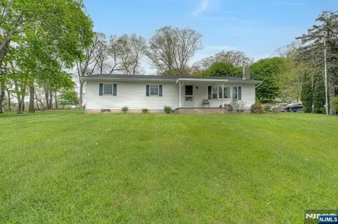 5 Decker Road Phillipsburg NJ 08865