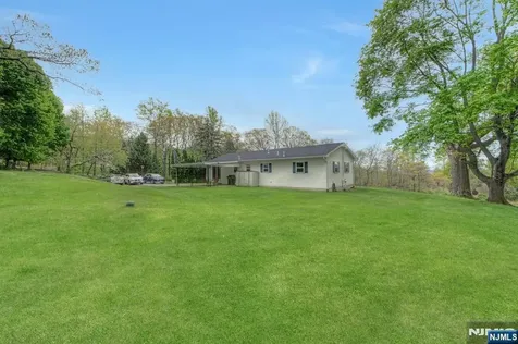 5 Decker Road Phillipsburg NJ 08865