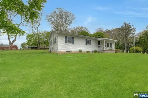 5 Decker Road Phillipsburg NJ 08865