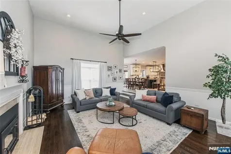 5 Crestview Lane Sparta NJ 07871