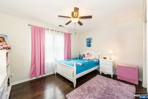 5 Crestview Lane Sparta NJ 07871