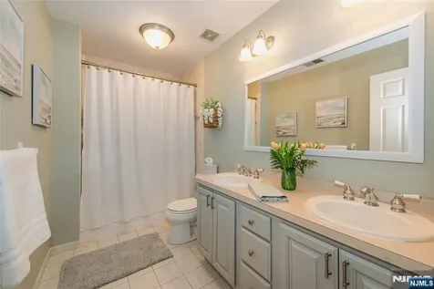 5 Crestview Lane Sparta NJ 07871