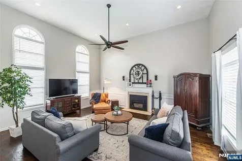 5 Crestview Lane Sparta NJ 07871