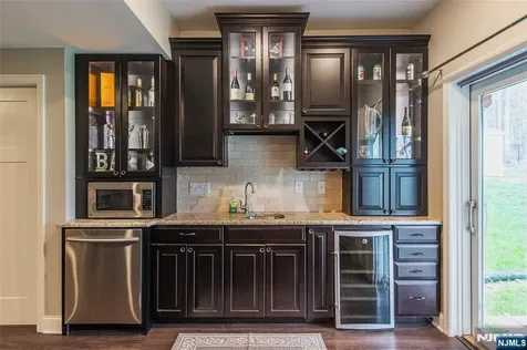 5 Crestview Lane Sparta NJ 07871