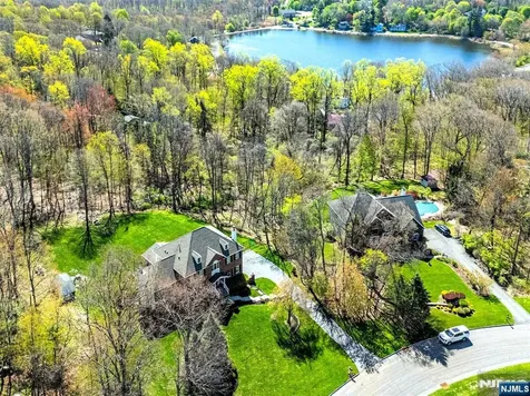 5 Crestview Lane Sparta NJ 07871