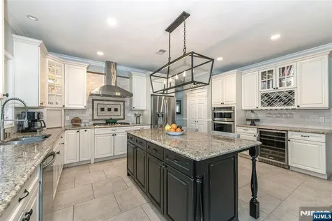 5 Crestview Lane Sparta NJ 07871