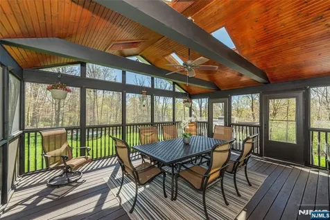 5 Crestview Lane Sparta NJ 07871