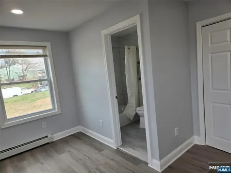 36 Augusta Elmwood Park NJ 07407