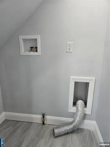 36 Augusta Elmwood Park NJ 07407