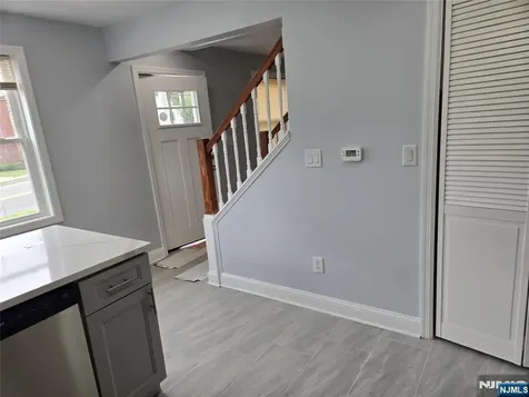 36 Augusta Elmwood Park NJ 07407