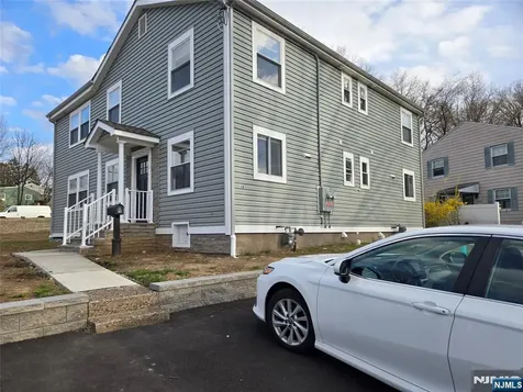 36 Augusta Elmwood Park NJ 07407