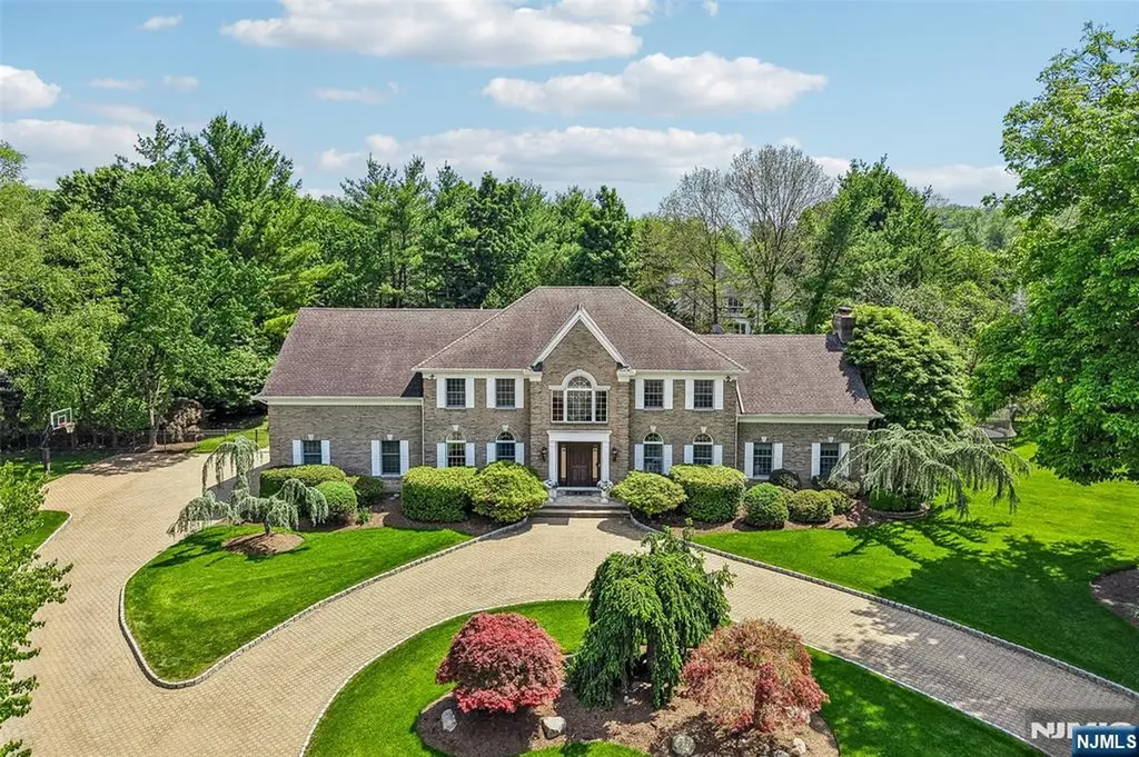 41 Sunflower Drive Upper Saddle River NJ 07458