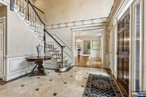 41 Sunflower Drive Upper Saddle River NJ 07458