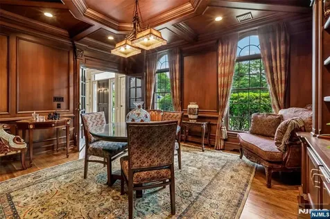 41 Sunflower Drive Upper Saddle River NJ 07458