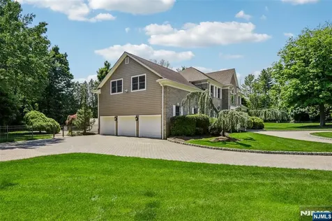 41 Sunflower Drive Upper Saddle River NJ 07458