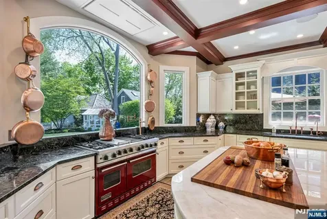 427 Spring Avenue Ridgewood NJ 07450