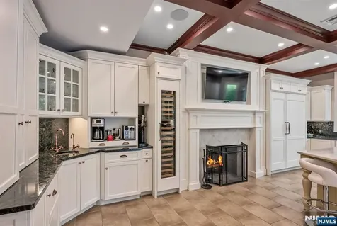 427 Spring Avenue Ridgewood NJ 07450