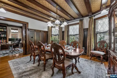 427 Spring Avenue Ridgewood NJ 07450