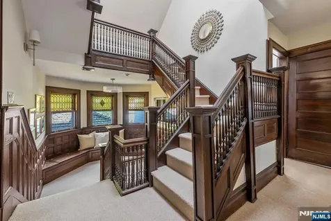 427 Spring Avenue Ridgewood NJ 07450