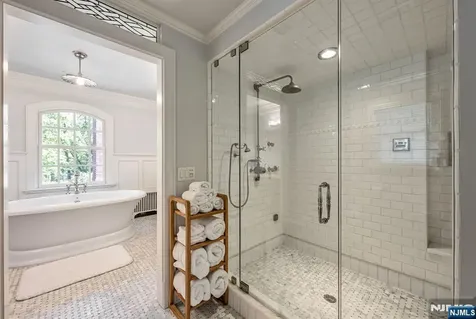 427 Spring Avenue Ridgewood NJ 07450