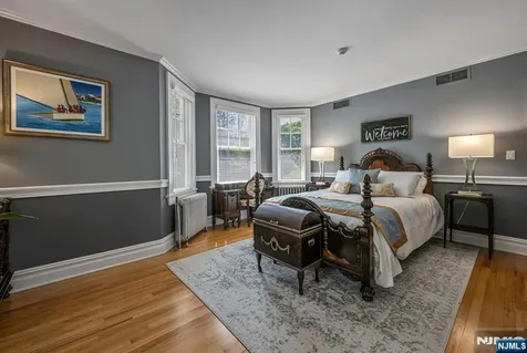 427 Spring Avenue Ridgewood NJ 07450