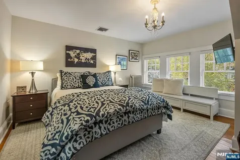 427 Spring Avenue Ridgewood NJ 07450