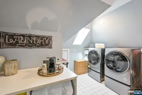 427 Spring Avenue Ridgewood NJ 07450