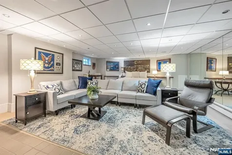 427 Spring Avenue Ridgewood NJ 07450